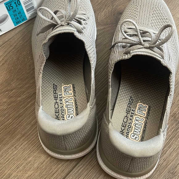 Skechers | flex memory foam Swift Fit taupe sneakers Sz 10 - Picture 9 of 11